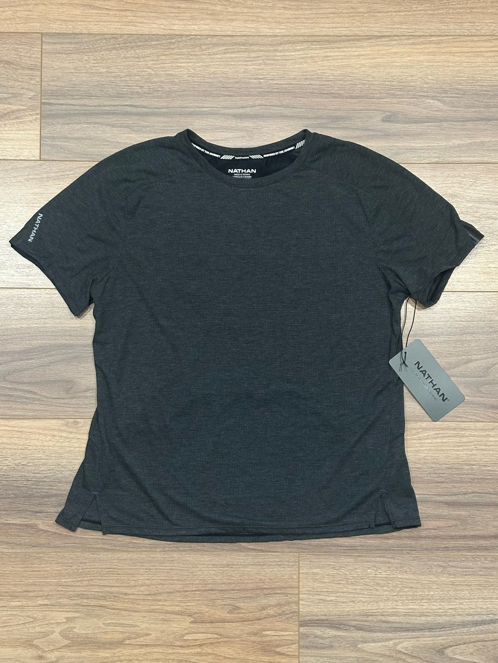 NEW Nathan Women’s Rise Tee Short Sleeve in Black Size XL